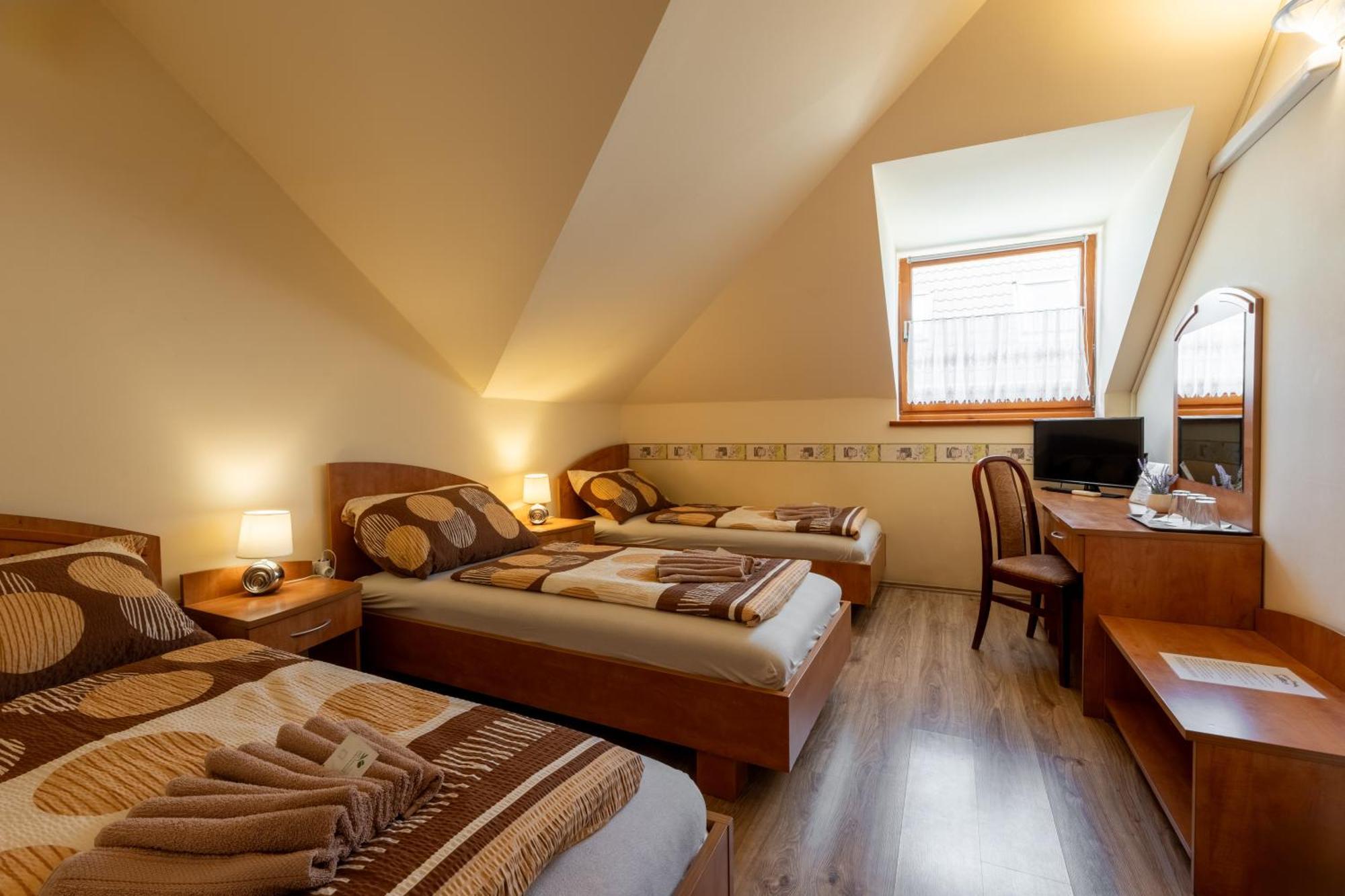 Szenti Vendeghaz Bed & Breakfast Gyor Exterior photo